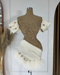 Sexy Feather Short Prom Dresses Beading Crystal Off The Shoulder Women Gowns Sheath Illusion Formal Evening Cocktail Dress