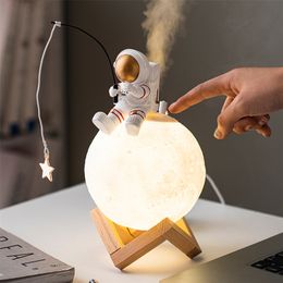 Decorative Objects Figurines Astronaut Home Decoration Resin Space Man Miniature Night Light Humidifier Cold Fog Machine Accessories Birthday Gifts 220902