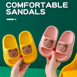 Slipper Summer Cartoon Bear Children's Sandals Kids Slippers For Toddler Boy Girl Home Shoes Flip Soft House Slippers Beach Shoe 220902