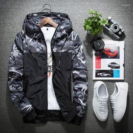 Men's Jackets 1pcs Men's Mountaineering Coats 2022 Breathable Fabrics Camouflage Splicing Hoodies Man Travel Jacket Boys