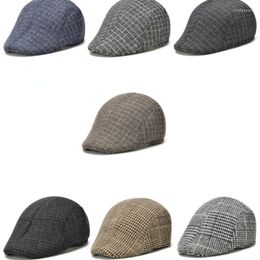 Berets Woolen Beret Autumn And Winter Check Pattern Middle-aged Elderly Men Women Forward Hat Old Man Cap