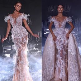 Exquisite Feder Meerjungfrau Brautkleid Illusion V-ausschnitt Weg Von Der Schulter Spitze Arabisch Trompete Brautkleider Robe De Soiree