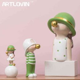 Decorative Figurines ARTLOVIN Nordic Style Character Figurines Kids Model Blowing Bubble Gum Statue For Living Room Decoration Modern Home Decoration