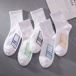 Top men's and women's socks fashion sports socks breathable casual letters basketball football sport versatile