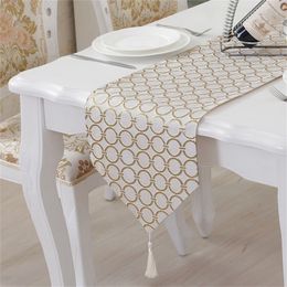 Table Runner Modern Circle Gold Silver European Tasseled Embroider s for Wedding el Home Dinner Decoration 220902