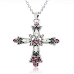 Pendant Necklaces Classic Necklace For Women Cross Shape Heart Decorate And Beautiful Crystals Link Chain Zinc Alloy Provide Drop