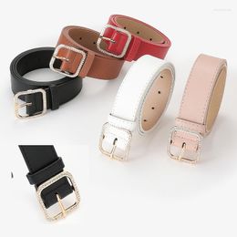 Belts Women Luxury Designer Belt Leather For Jeans Dresses Rhinestone Inlay Buckle Girls Ladies Fashion Decorative Waistband