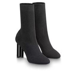 Calzini autunnali e invernali stivaletti con tacco alto moda sexy scarpe da donna con alfabeto in maglia elasticizzata