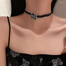 Choker Black Crystal Rose Chain Necklace Classic Casual Women Pendant Aesthetic Korean Fashion Female Now 2022 Vintage