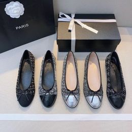 Bailamos Brand Designer Flats Sandals Mulheres Low Heel Ballet Sapatos rasos deslizam em loafer redondos de bal￩ canal de sapatos zapatos chaes