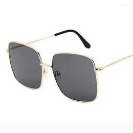 Sunglasses Classic Square Women Brand Designer Retro Metal Big Frame Sun Glasses For Men Vintage Gradient Oculos Feminino Trendi