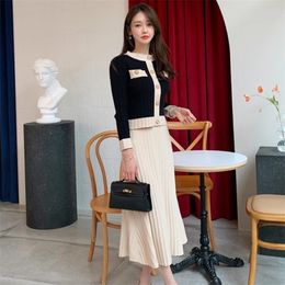 Two Piece Dress Winter Two Piece Set Women Patchwork Single Button Knitting Cardiganssolid Colour Pleated High Wasit Maxi Skirts Suits 220906