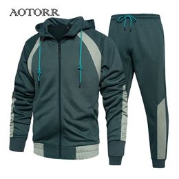 Mens Tracksuits Mens Casual Tracksuits Sportswear Hooded Pants Two Piece Sets Men Fashion Jogging Suit Male Outfits Fitness Clothing EU Size 220906