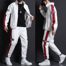 Mens Tracksuits Fashion Spring Autumn Reflective Sweatshirt Sweatpants Set Patchwork Slim Fit Sweat Suits 220905