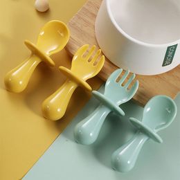 Cups Dishes Utensils 2Pcs Set Mini Spoon Fork for Baby Solid Colour Set Feeding Learn To Eat Infant Manipulative Ability Tableware 220906