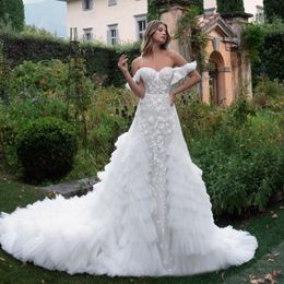 Fabulous Lace Mermaid Wedding Dresses Appliqued Bridal Gowns With Ruffled Detachable Train Off The Shoulder Neck Plus Size robe de mariee