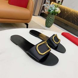 Designer Ladies Slippers Leather Fashion Versatile Flat Heel Film Metal Buckle Casual Comfort Sandals 35-43 Yards With Box