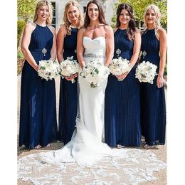 2023 Elegant Navy Blue Bridesmaid Dresses A Line Halter Neck Pleats Long Maid of Honour Gowns Women Occasion Evening Prom Robes Plus Size