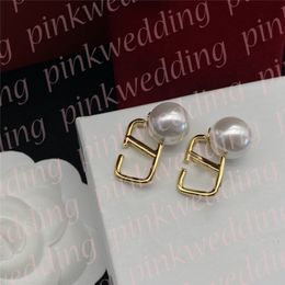 Designer Letter Stud Pearl Charm Earring Classic Gold Plated Ear Stud Women Party Earrings with Box