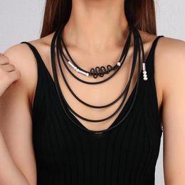 Anhänger Halsketten Amorcome Layered Black Gummi Statement Halskette ungewöhnliche Perlen Multi -Strang Lätzchen Kostüm Schmuck Geschenk