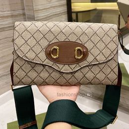 borsa a busta con patta a tracolla Borse Luxurys Top designer Lady alta qualità 2022 Borsa da donna Borse moda madre cossbody Portafoglio pochette a