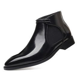 2022 men Chelsea boot cover foot British casual fashion gentleman trend pointed toe plus size 38-49