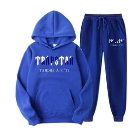 Mens Tracksuits Mens Sportswear Brand TRAPSTAR Printed Hooded Sweater Trousers To Keep Warm 2 Pieces Of Autumn Fleece Oversized Suit 220906