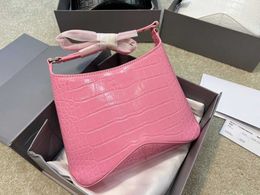 Handbag Cosmetic Shoulder Luxurys Designer Bags Purses Wallets pink tote Half Moon Pack Geometric Alligator Crocodile Letter Interior Zipper Pock