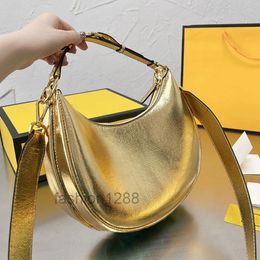 Designer Bags Plain Crescent Handbag Half Moon Bag Cluth Bottom Metal Letter Genuine Leather Zipper Closure Removable Strap Hand Wristlet Ba