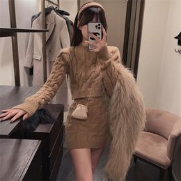 Two Piece Dress Casual Knitted Sweater Skirt Sets Autumn Elegant Oneck Long Sleeve Pullovers Crop Top Sweaters Slim Mini Skirts Suits 220906