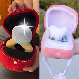 Dog Toys Chews Ins Couple Ring Box Plush Toy Love Diamond Ring Case Pet Chew Toy Bite Sounds Propose Wedding Girl Gift Stuffed Vocal Kids Toy 220908