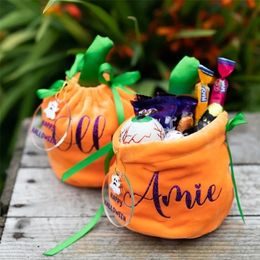 Gift Wrap 10pcs Velvet Trick or Treat Basket Pouches Candy Gift Halloween Bucket Pumpkin Bag with Ribbon Christmas Gift Bag with Reindeer 220908