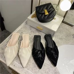 Women Mules Pleated sandals Leather Slippers Woman Shoes Flats Flip Flops Designers Fashion Slides Pointed Toe Sexy Summer