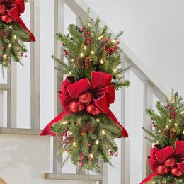 Faux Floral Greenery Cordless Prelit Stairway Swag Trim Lights Up Christmas Stair Decoration Led Wreath Prelit Stairway Swag Trim Garland #t2g 220908