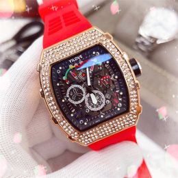 Top Brand Japan Quartz Movement Watch Fashion Mens Classic Time Clock Waterproof Multi-function Rubber Strap Diamonds Luxury Gifts Calendar Wristwatches