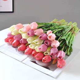 Faux Floral Greenery New Silicone Tulip Artificial Flower Real Touch 5 PieceBouquet 46Cm Luxury House Decorative Living Room Deco Flores fake Plant J220906