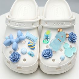 Shoe Parts Accessories Fashion DIY Croc Charms Designer Lovely Blue Bear Croc Accessories Shoes Quality Luxury Charms for Croc Bundle Kids Gift 220909