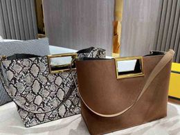 Evening Shoulder Bag Brand Fashion Snake Print Large Capacity Handbag Women Designer High Quality Genuine Leather Mobile Wallet 1127