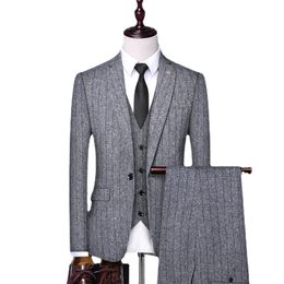 Men's Suits Blazers JakcetvestpantsThe male Korean version of the slim business vertical stripes linen suit three-piece trendy 220909