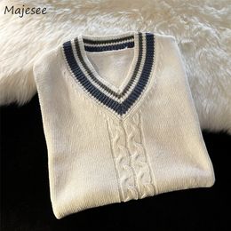 Men s Sweaters Sweater Vest Men V neck White Ins College Couples Korean Style Spring All match Knitting Soft Loose Casual Fashion 220908
