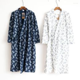 Men's Sleepwear Men's Japanese Kimono Robe Jacquard Leaf Gauze Home Bathing Clothes Sweat Steaming Comfortable Wear Vestaglia