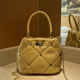 Gold Chain Bag Sheep Skin Leather Bucket Handbag Rivet Crossbody Bags Laides Cheque Shoulder Back Pack 2022 quality