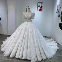 LUXURURY WORDY KEID -PALLE MEDEST BALL GOWN BRIDAL Hochzeitskleid mit Heckweiß WM01008