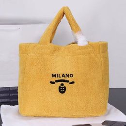 Lamb Wool Shopping Bag Tote Handbag Women Crossbody Handbags Bags Purse Winter New vintage Letter Plush Large Capacity Street Travel Outdoor