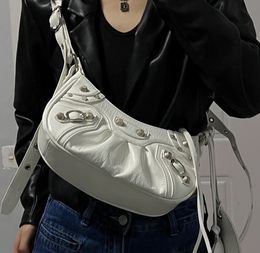 Designer bag womens shoulder 22fw Fashion Top 5A leather hand with mirror love letter classic cross body motorcycle s Fashion trend