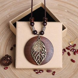 Pendant Necklaces Vintage Fashion Winter Long Sweater Chain Necklace Handmade Wooden Round Famale Bijoux Collier Jewelry Gifts