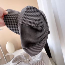 Berets 202207-2509204 Drop Fashion Big Hat Cloud Shape College Plaid Model Show Octagonal Men Women Visors Cap