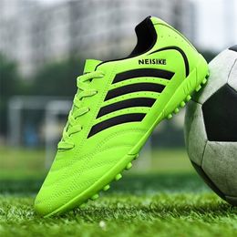 Dress Shoes Sneakers Soccer Adult Kids Sport Footwear Cleats Grass Training Football Outdoor Durable Professional Futsal Sneaker 220909