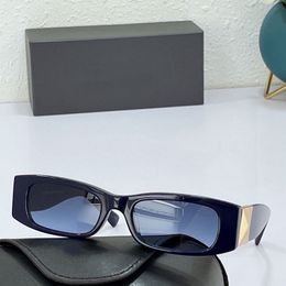 Designer Men Ladies Sunglasses 4105 Vintage Flat Metal Logo Sunglasses Square Full Frame Fashion Glasses Random Case