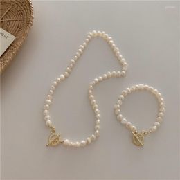 Choker Minar Dainty Real Freshwater Pearl Necklaces For Women Gold Colour Brass Toggle Clasp Circle Pendant Necklace Pendientes